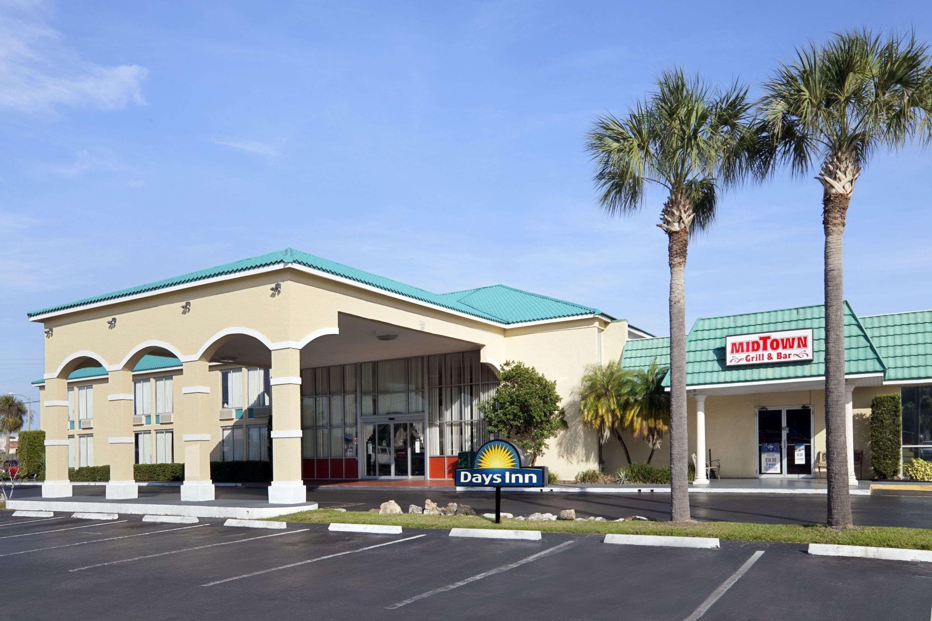 Days Inn By Wyndham Fort Pierce Midtown Extérieur photo