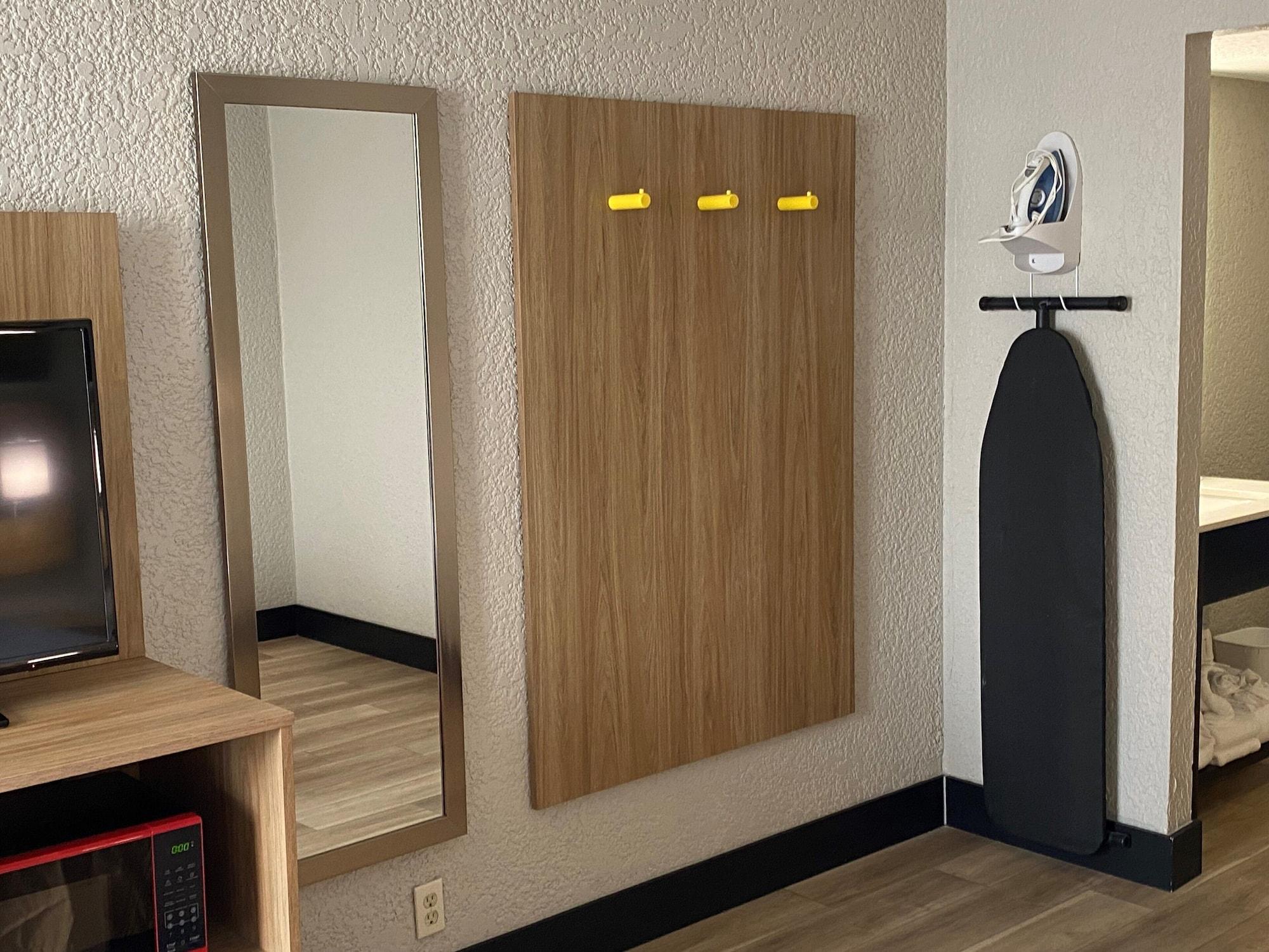 Days Inn By Wyndham Fort Pierce Midtown Extérieur photo
