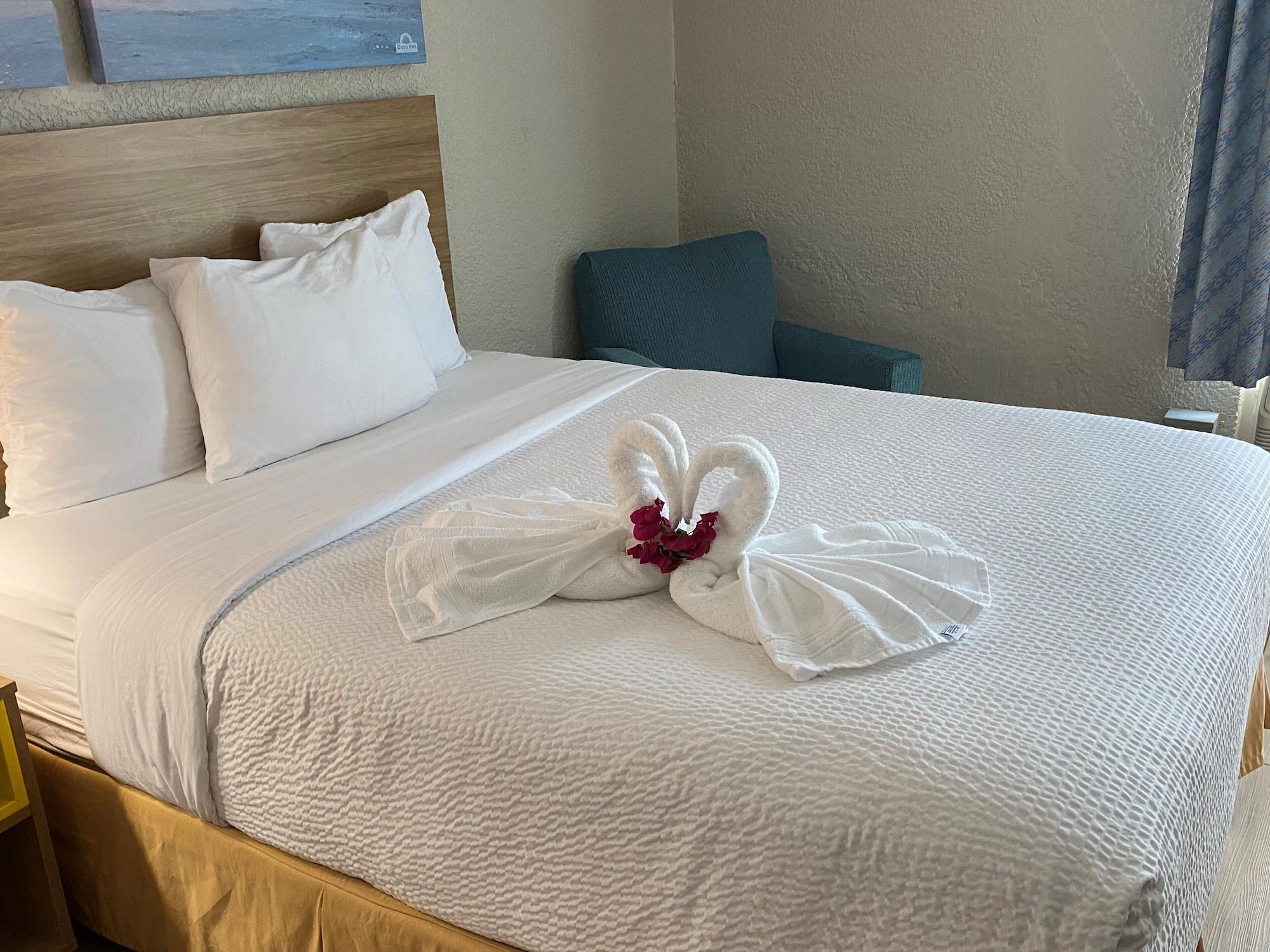 Days Inn By Wyndham Fort Pierce Midtown Extérieur photo
