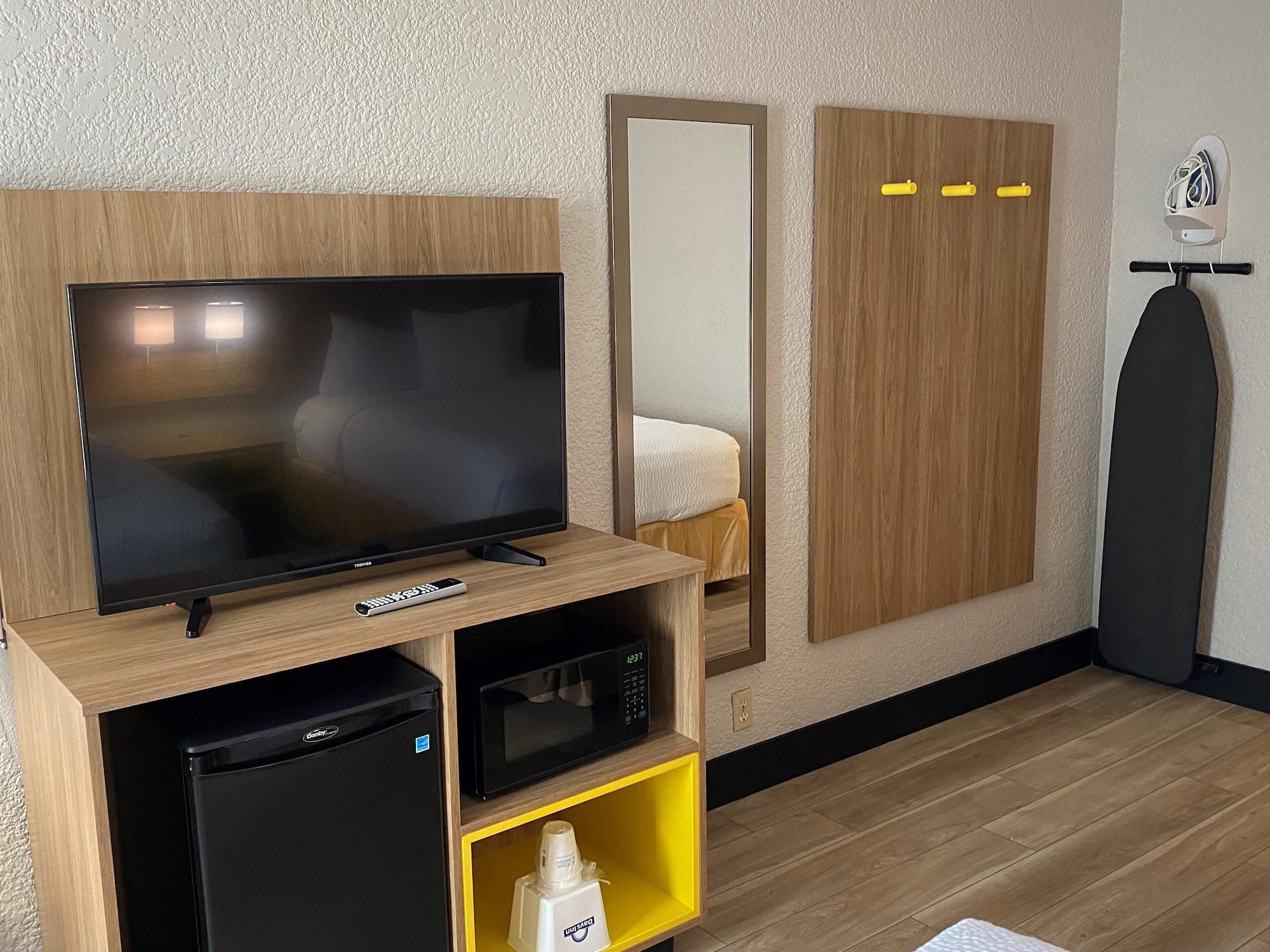 Days Inn By Wyndham Fort Pierce Midtown Extérieur photo
