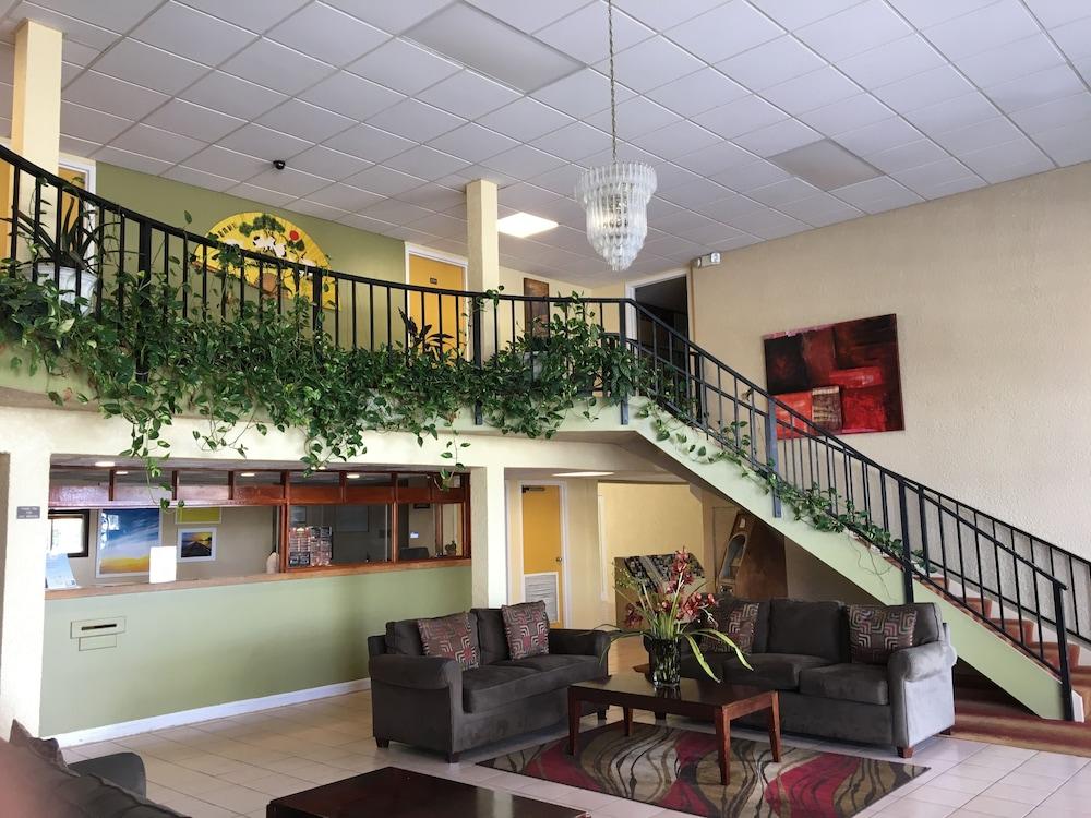 Days Inn By Wyndham Fort Pierce Midtown Extérieur photo