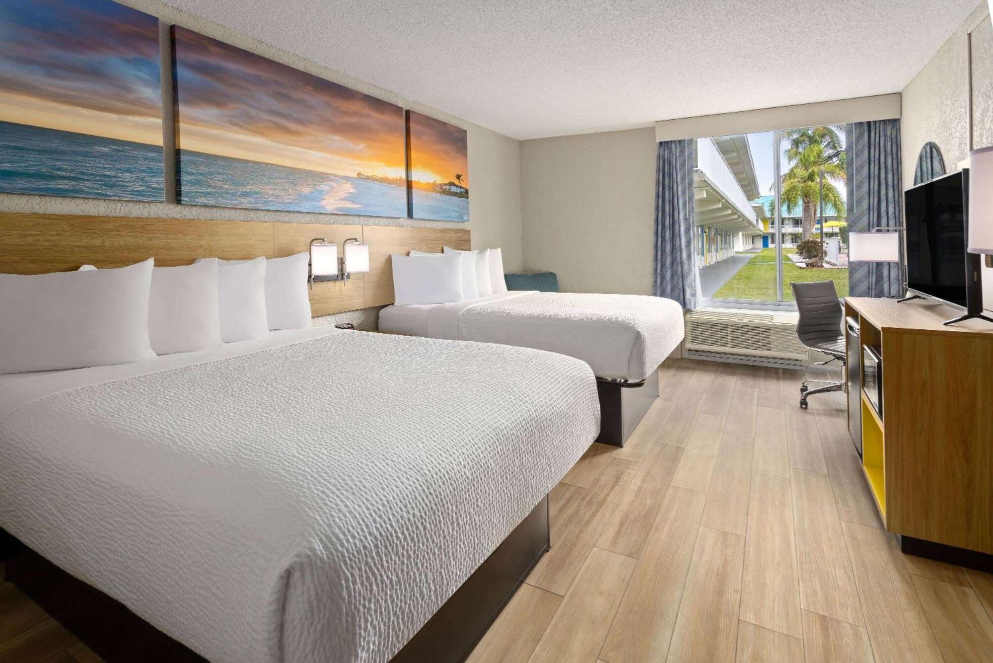 Days Inn By Wyndham Fort Pierce Midtown Extérieur photo